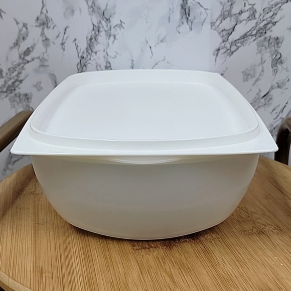 NWOT Tupperware CheeSmart Cheese Smart Large Low Rectangular Keeper Container - Picture 2 of 7